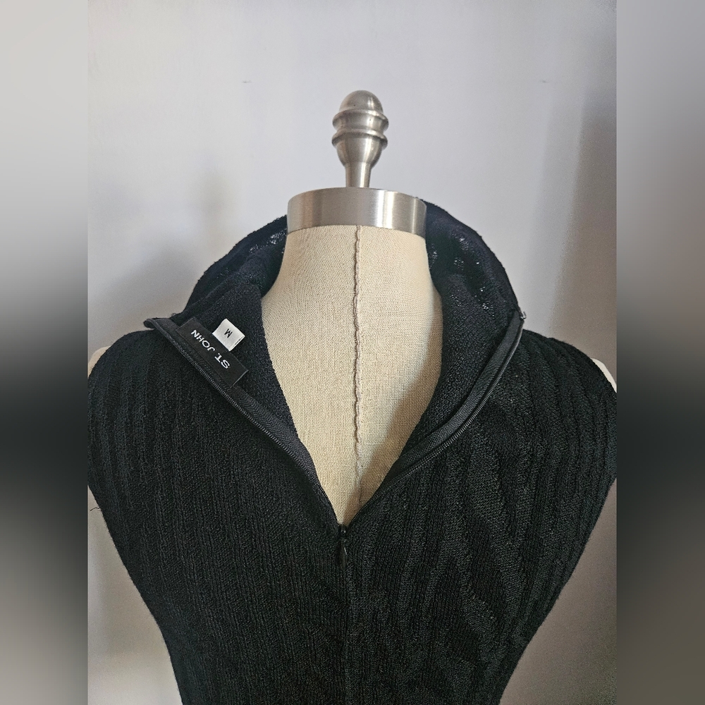 ST. JOHN Sleeveless Zebra Black Knit Turtleneck | SZ M - Picture 5 of 8